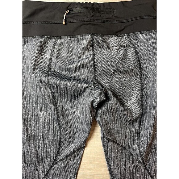 Lululemon Inspire Crop II Leggings Women 4 Black Dune Burlap Print All Luxtreme - Picture 4 of 6